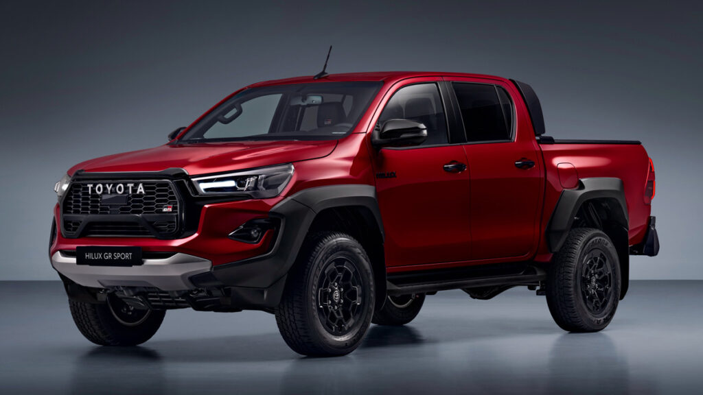 Toyota Hilux GR Sport 2024 model year: increased ground clearance and ...