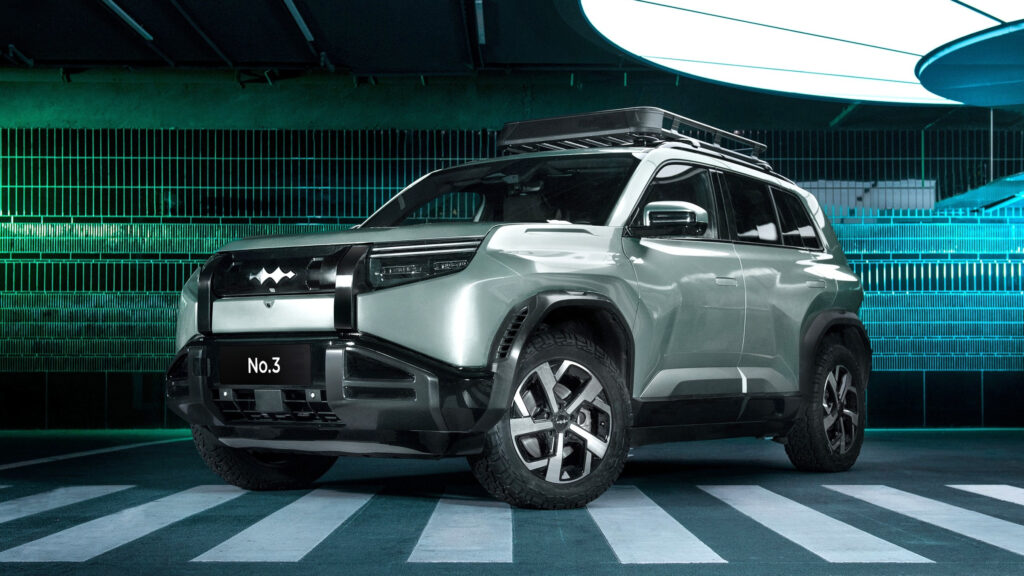 The FangChengBao Leopard 3 crossover from BYD appeared in production ...
