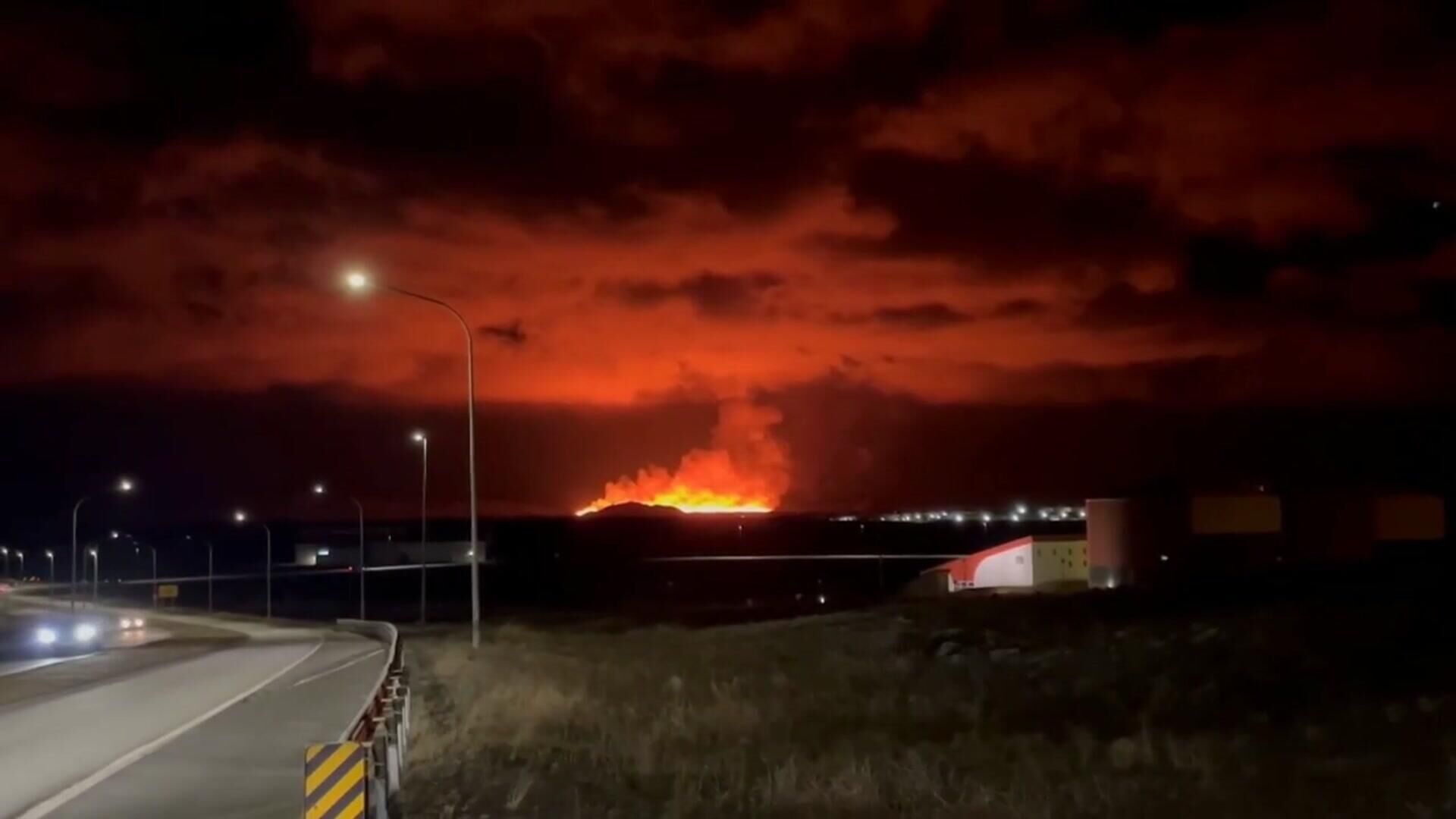 Извержение вулкана на юго-западе Исландии