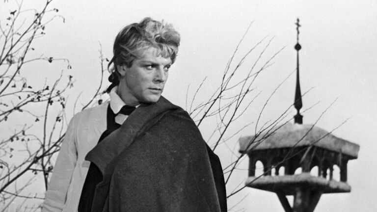 Олег Стриженов в роли Гринева на съемках фильма