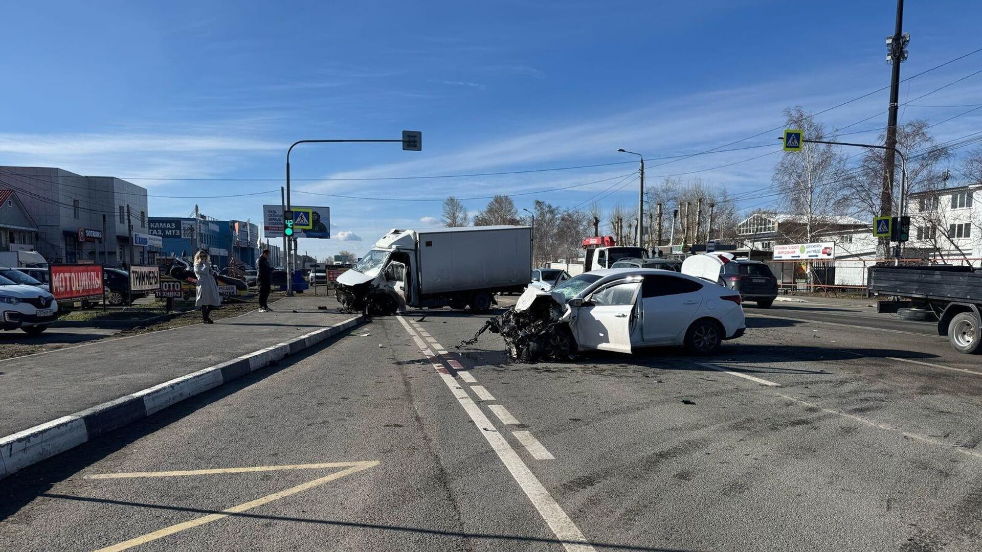 ДТП около дома 62с по Троицкому тракту в Челябинске