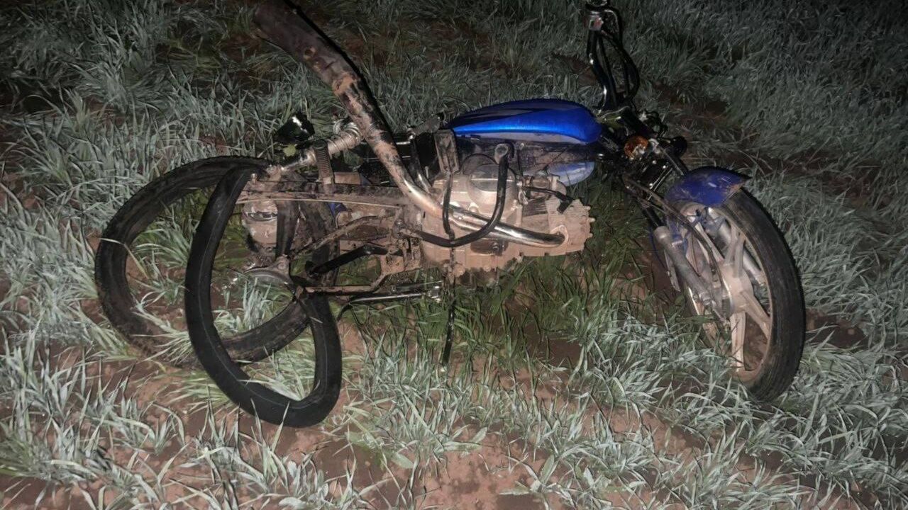 Место столкновения мопеда и легкового автомобиля в Марий Эл