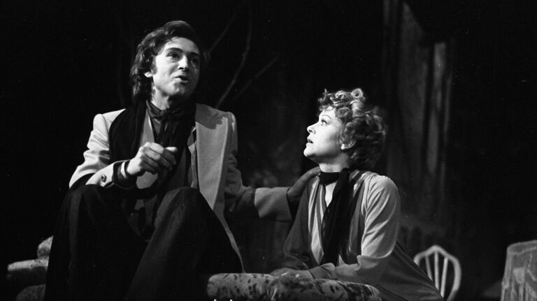 Актриса Валентина Талызина в спектакле Царствие земное в Театре Моссовета