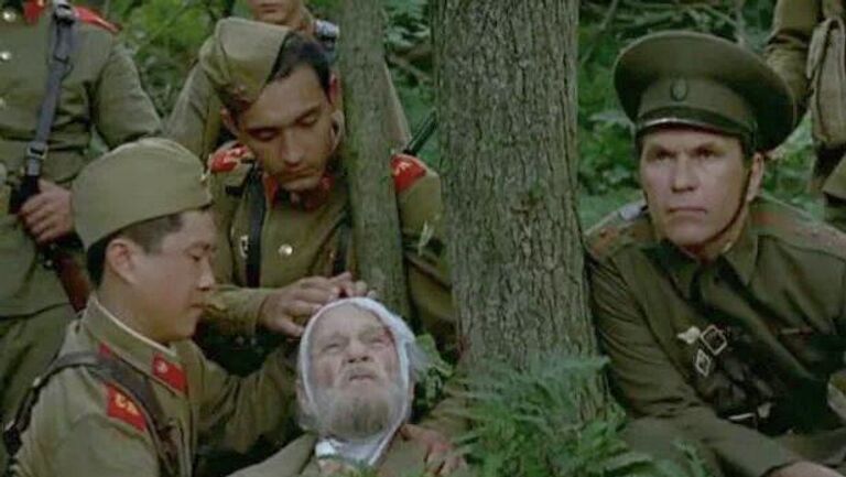 Кадр из фильма Граница. Таёжный роман