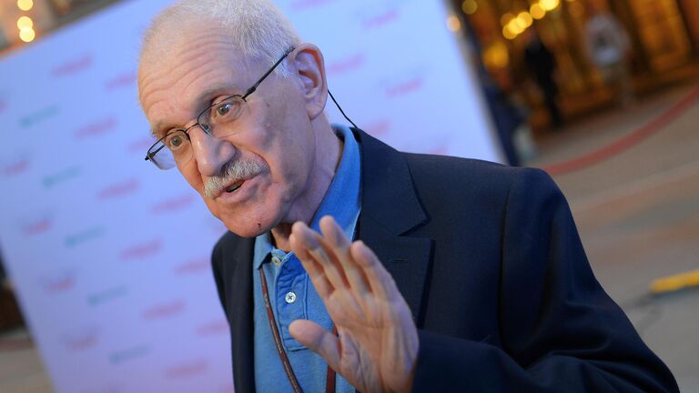 Режиссер Александр Митта