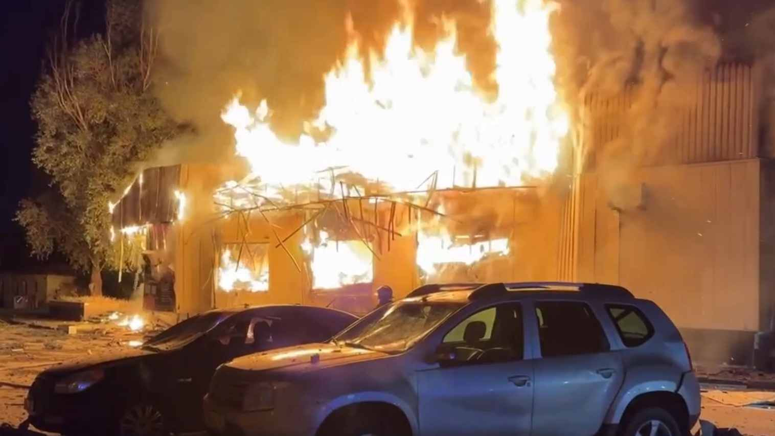 Украинские войска нанесли удар по рынку в Донецке