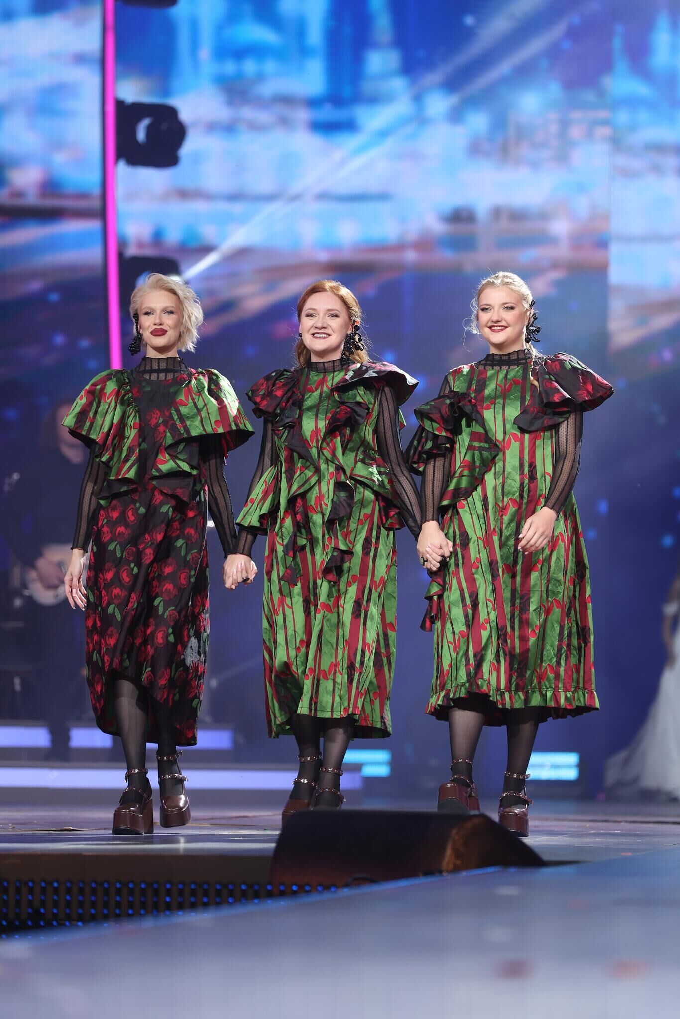 Фолк-группа Оберег (2 место) на закрытии конкурса Новая волна