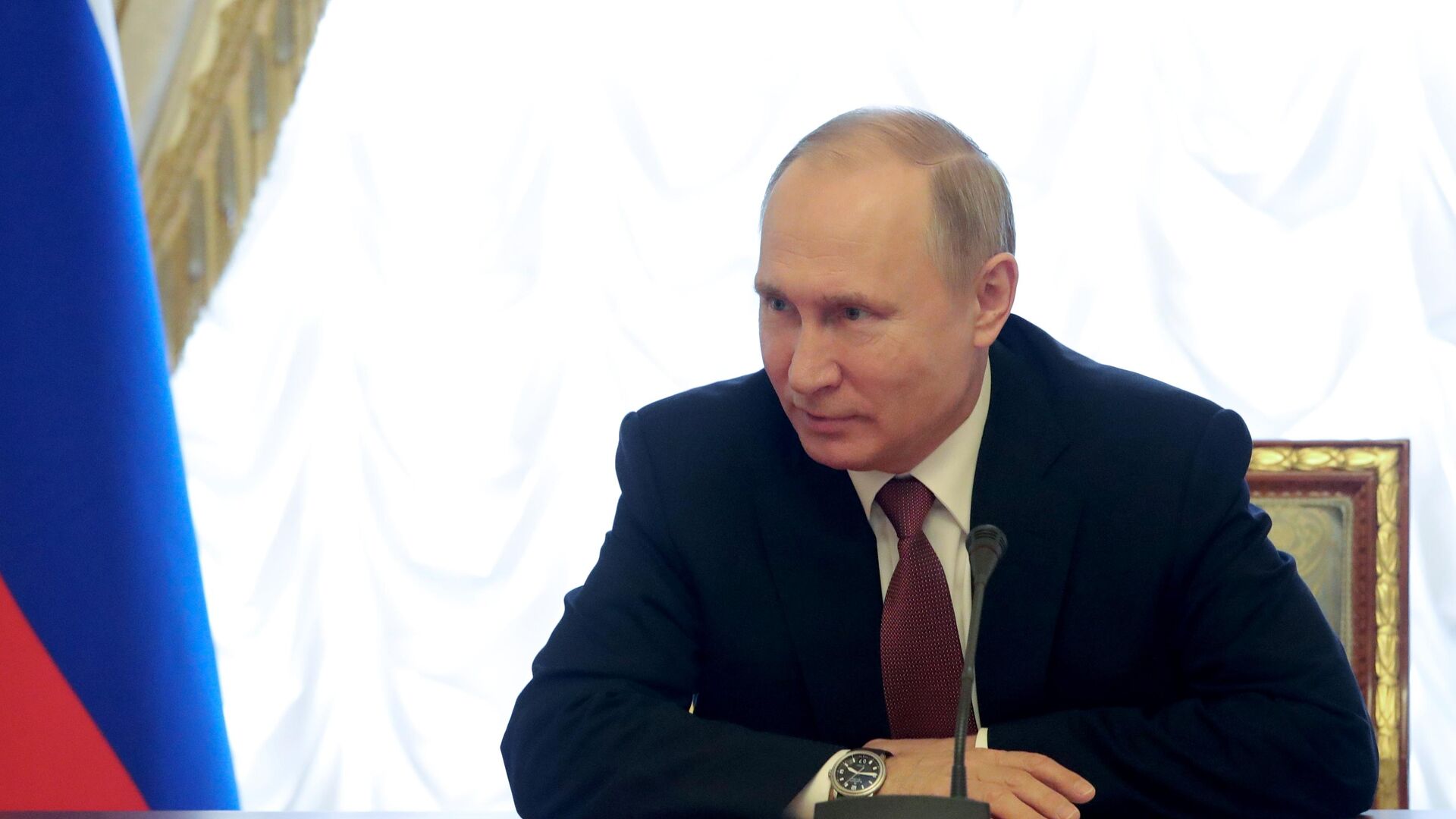 Владимир Путин на совещании с постоянными членами Совета безопасности РФ. 10 апреля 2019