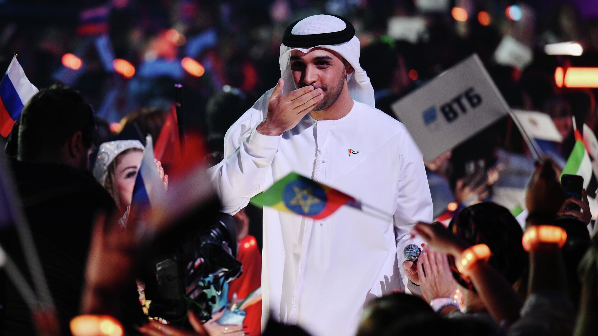 Саиф Аль-Ал выступает на международном музыкальном конкурсе Интервидение в Москве