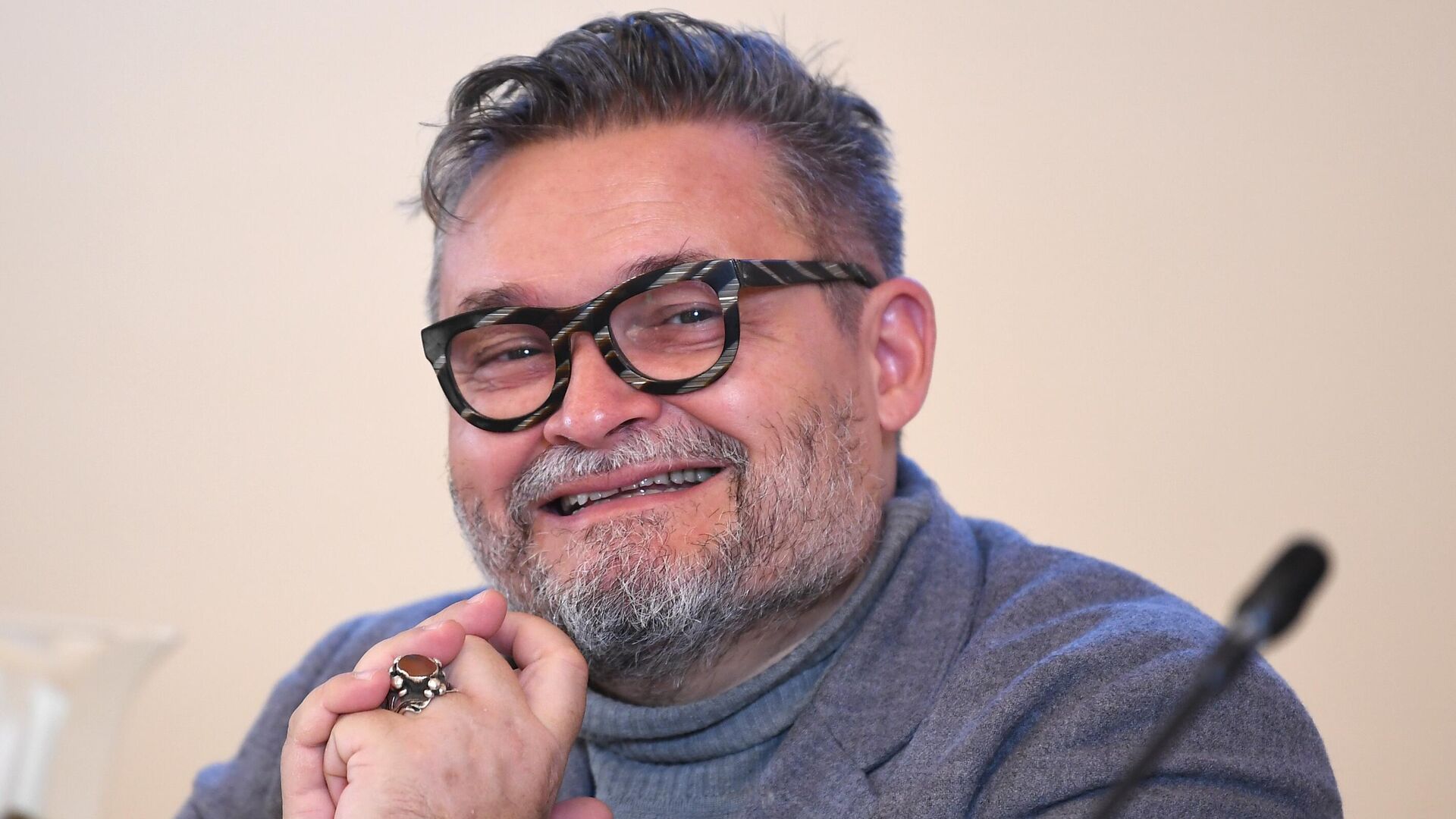 Историк моды Александр Васильев