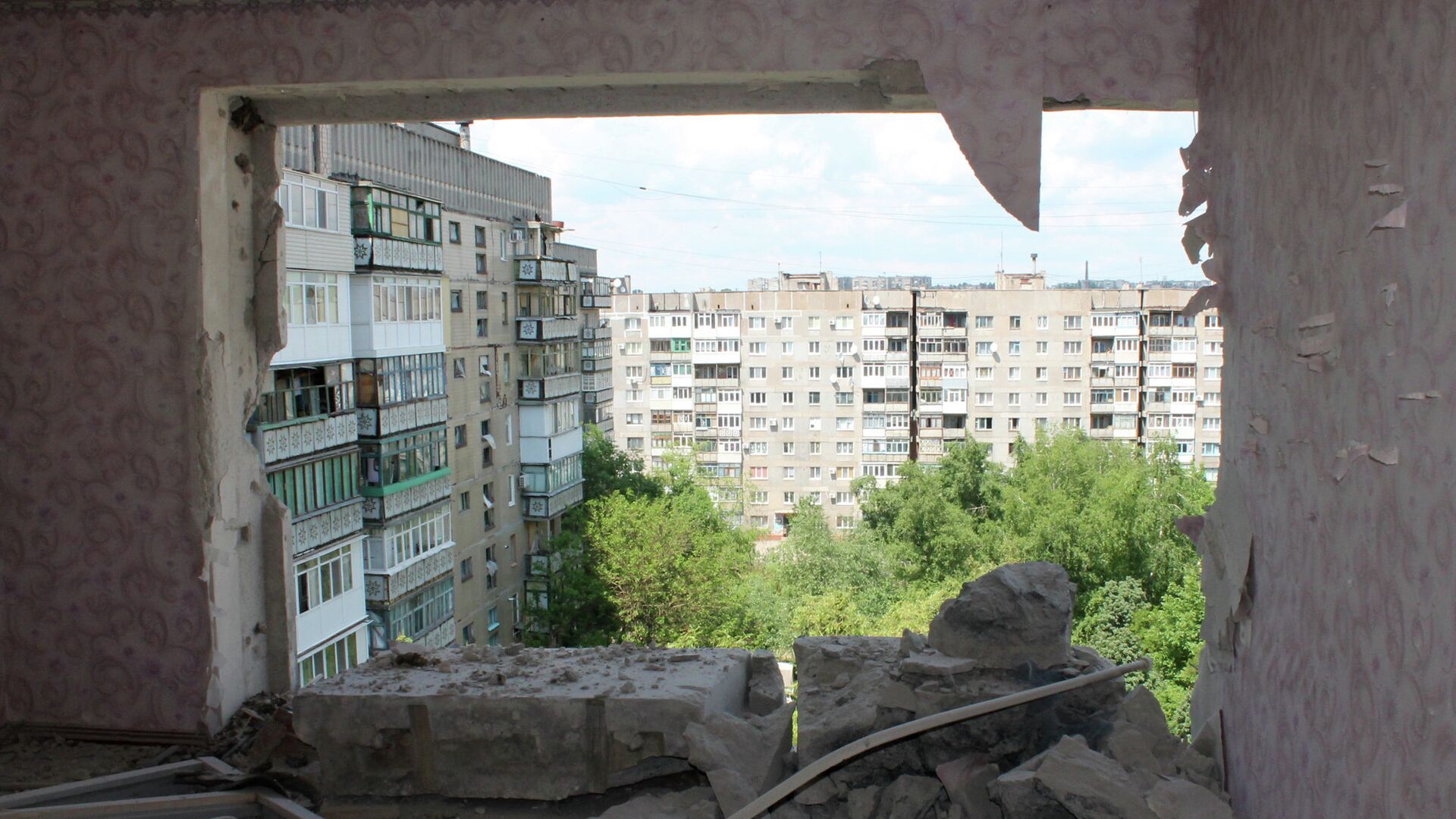 Последствия обстрела города Горловки Донецкой области