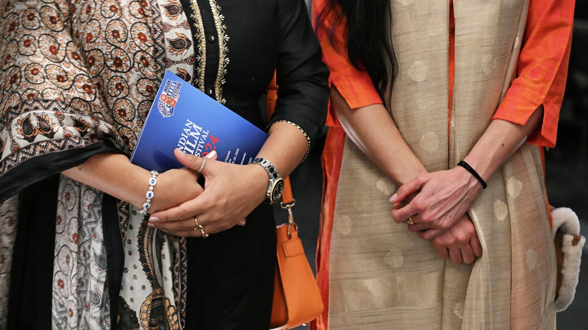 Посетители на фестивале индийского кино