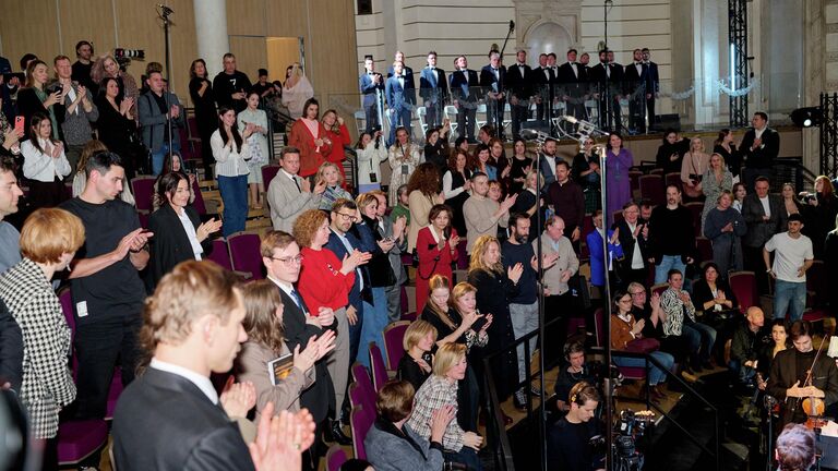 Симфонический спектакль-концерт Авиатор в Большом театре