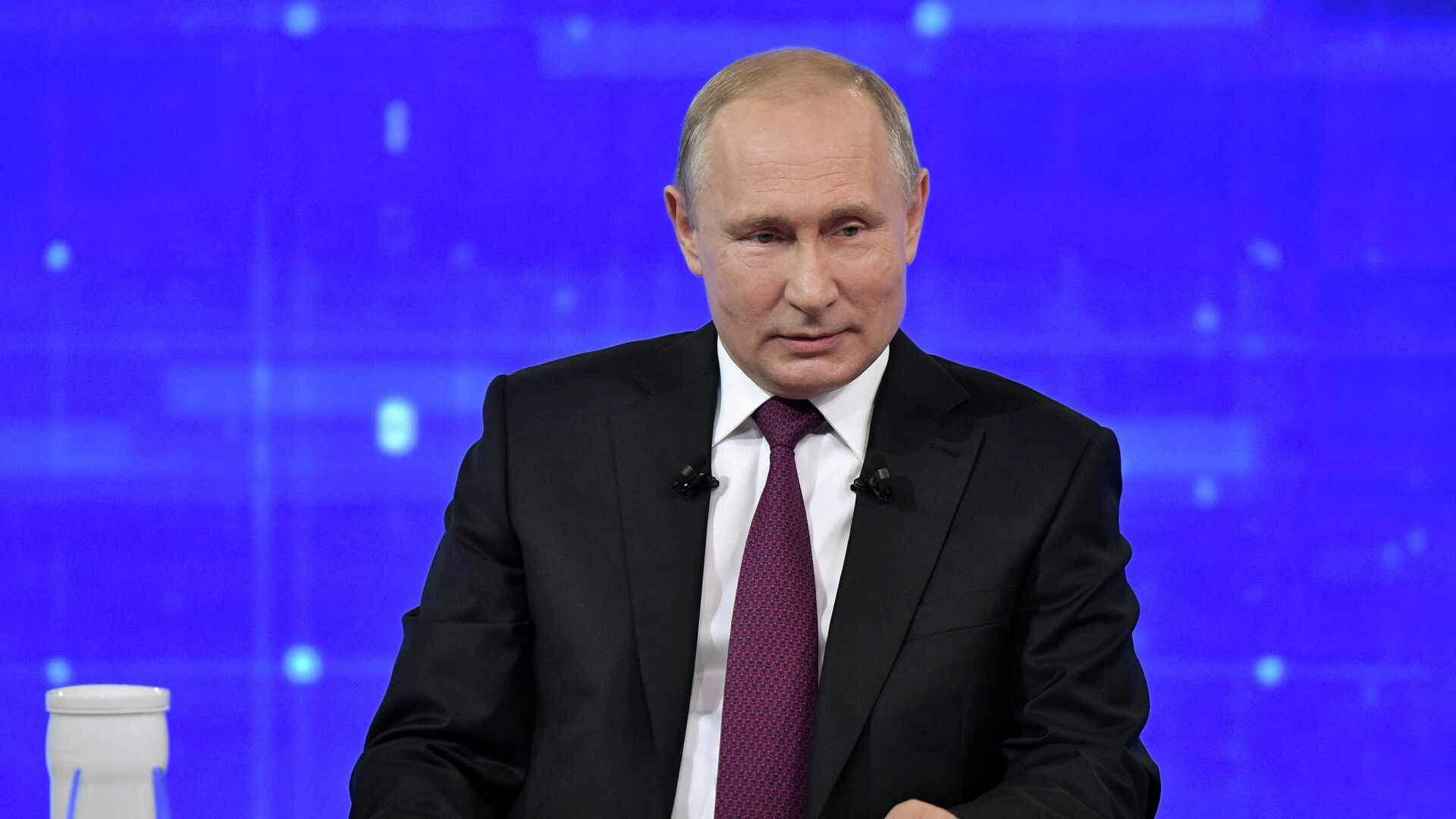 Прямая линия с президентом Владимиром Путиным