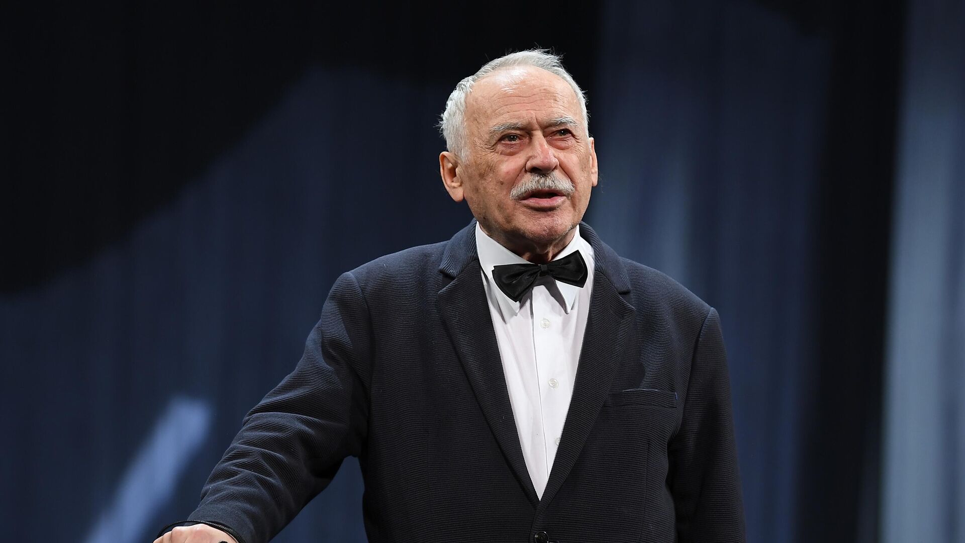 Народный артист России Владимир Сулимов