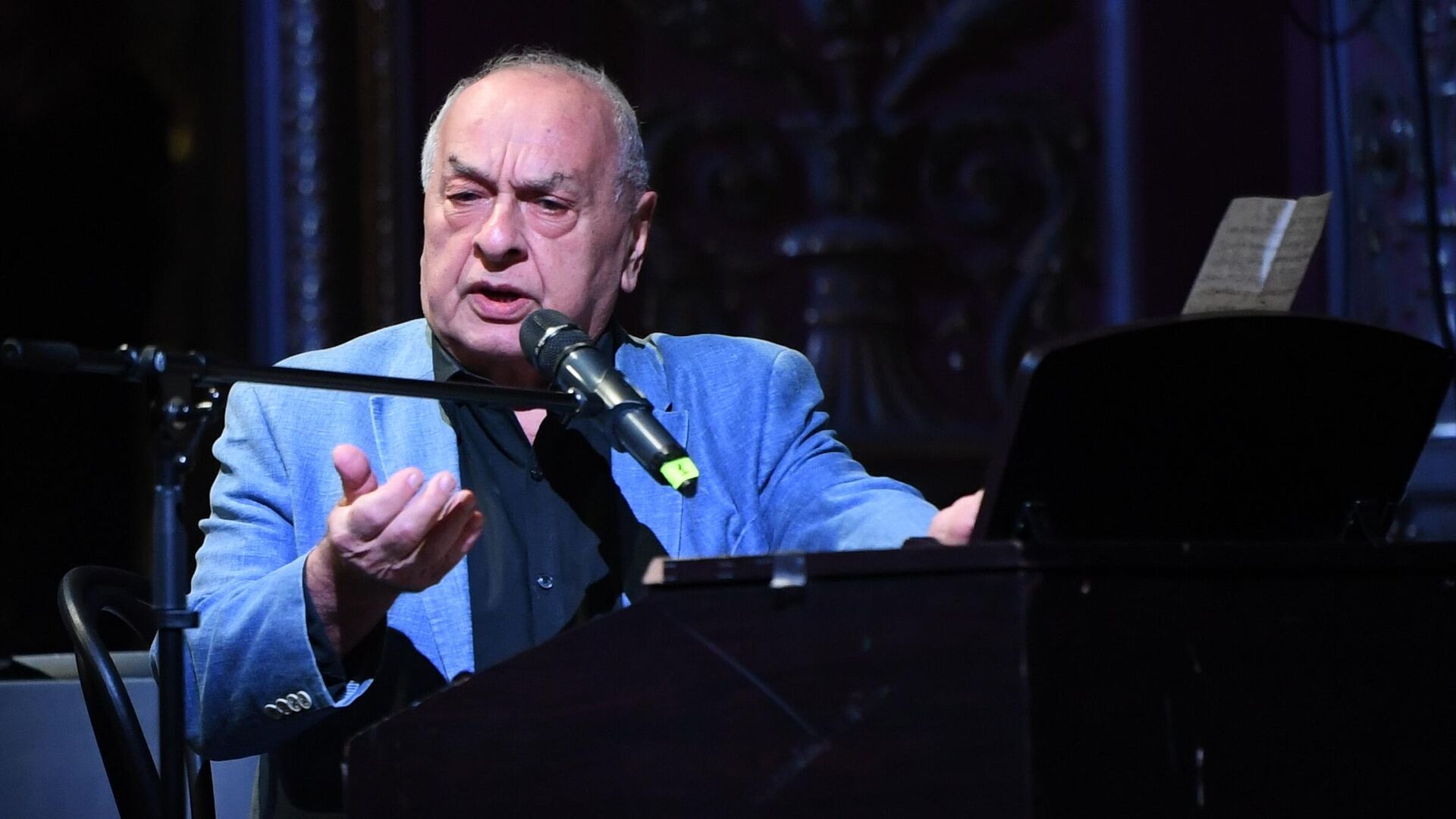 Народный артист России Левон Оганезов