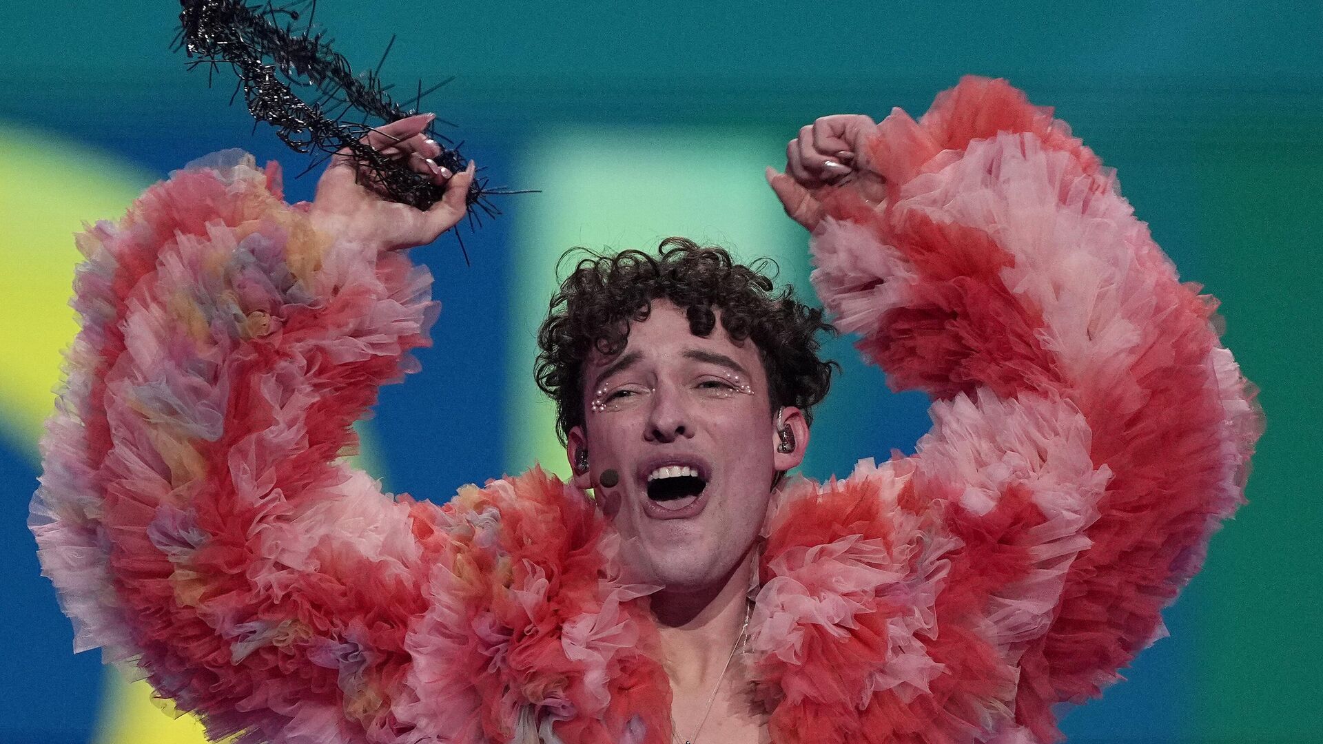 Швейцарский певец Nemo на конкурсе Евровидение-2024