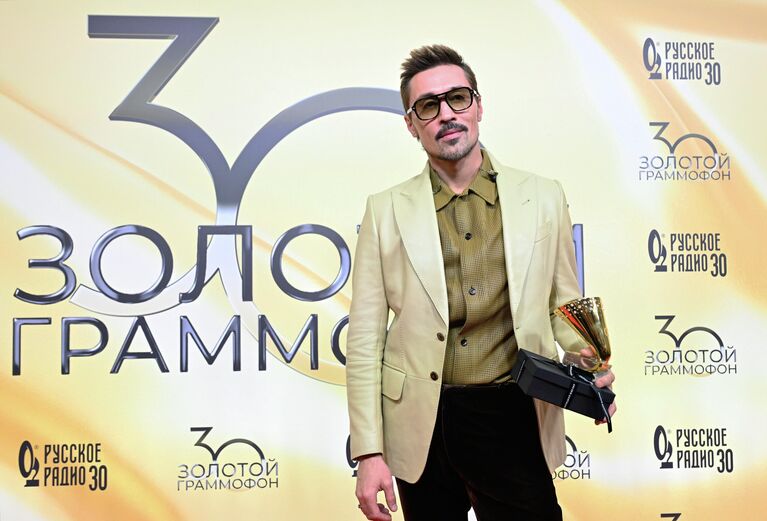 Певец Дима Билан во время фотосессии на XXX церемонии вручения национальной музыкальной премии Золотой Граммофон в Москве