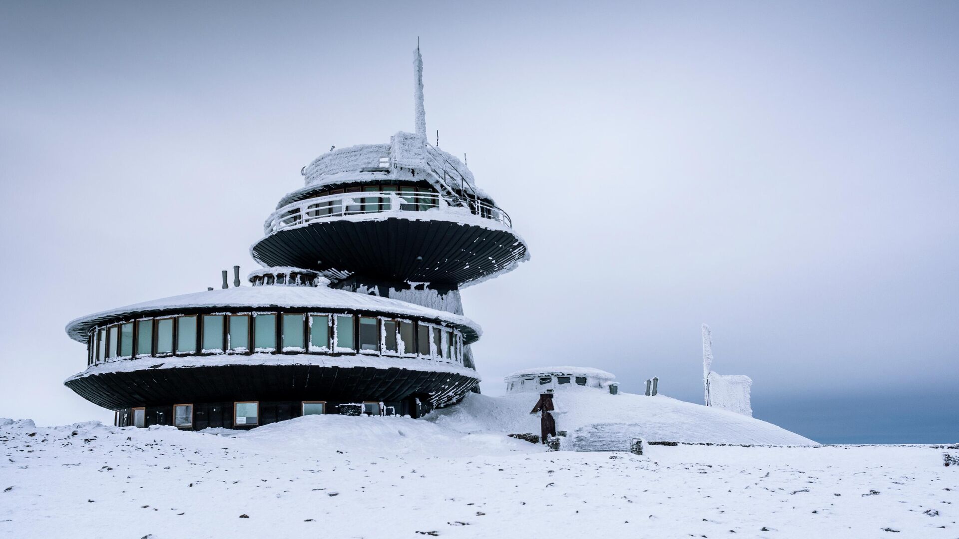 Метеорологическая обсерватория в Арктике