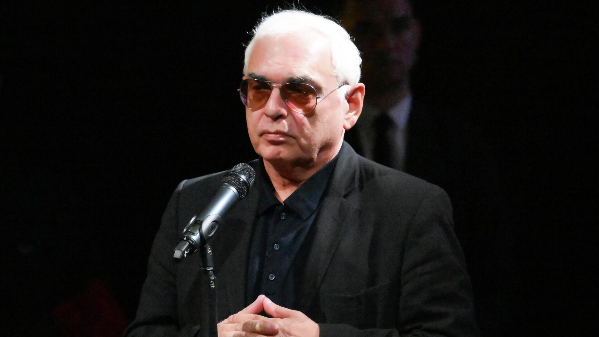 Карен Шахназаров