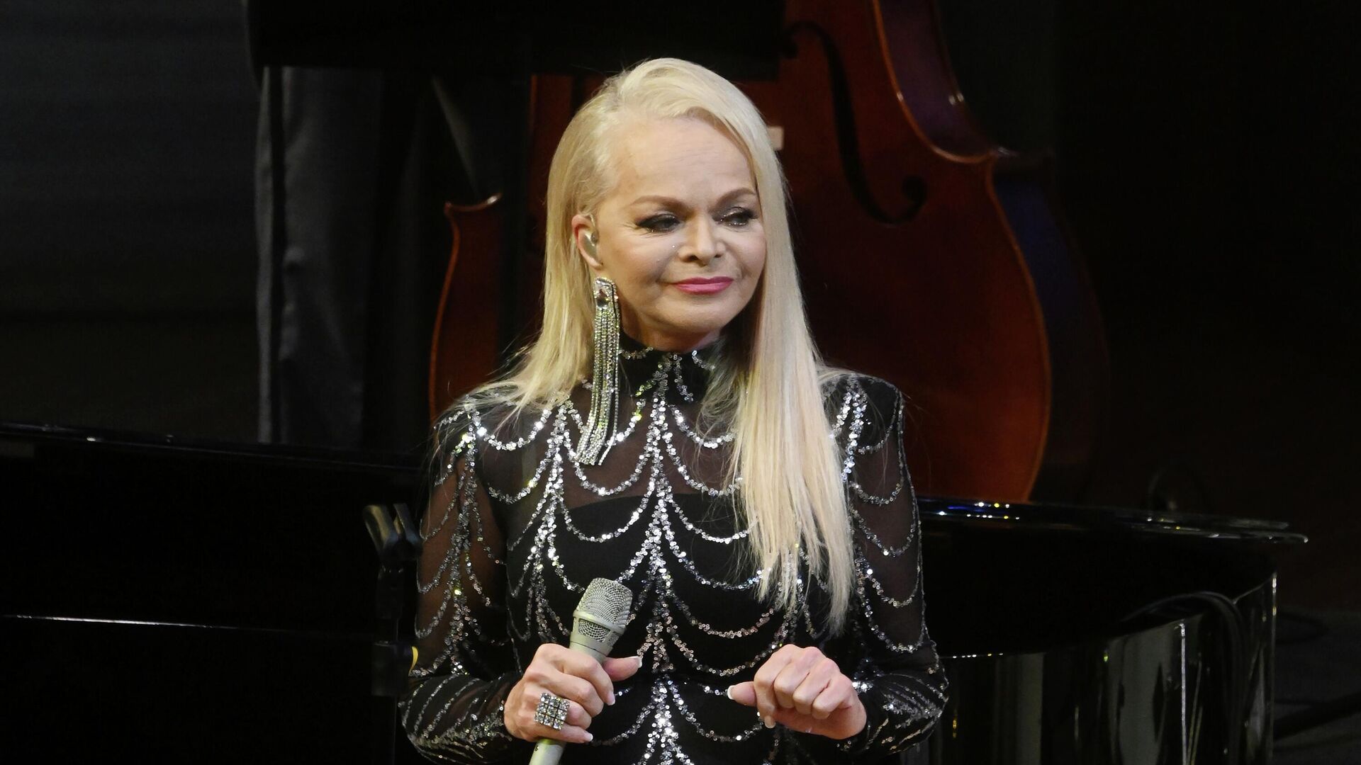 Певица Лариса Долина