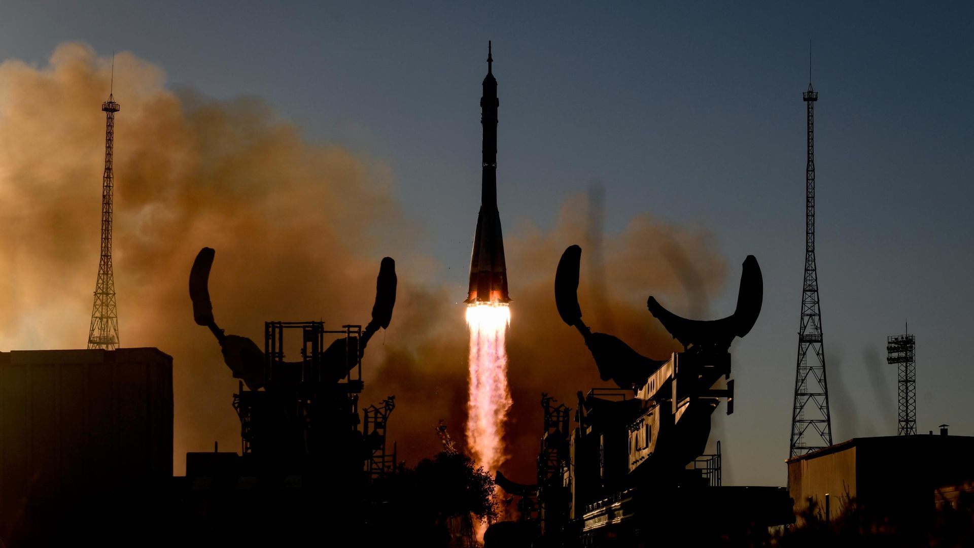 Запуск ракеты-носителя Союз-2.1а с пилотируемым кораблем Союз МС-29 с космодрома Байконур