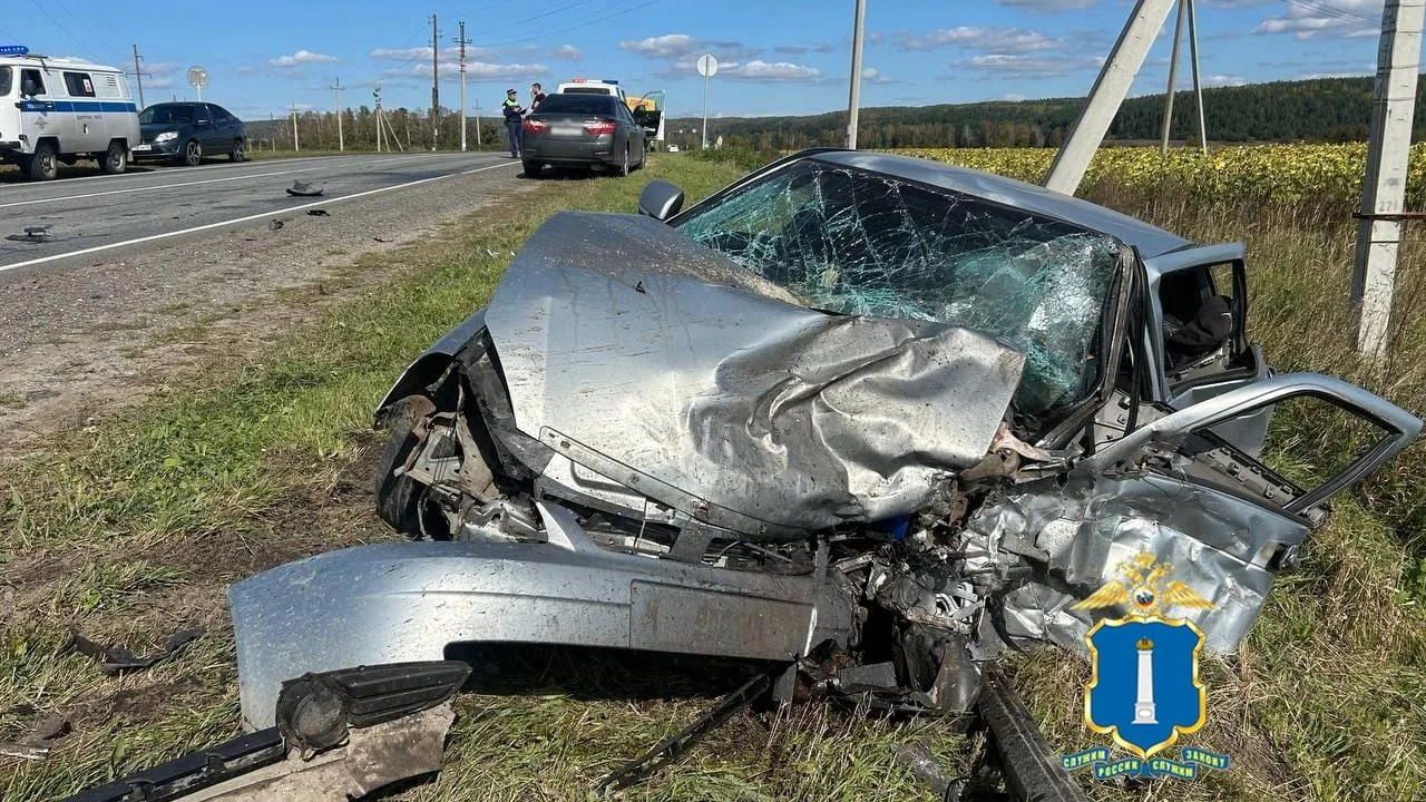 Последствия ДТП с участием двух автомобилей в Ульяновской области